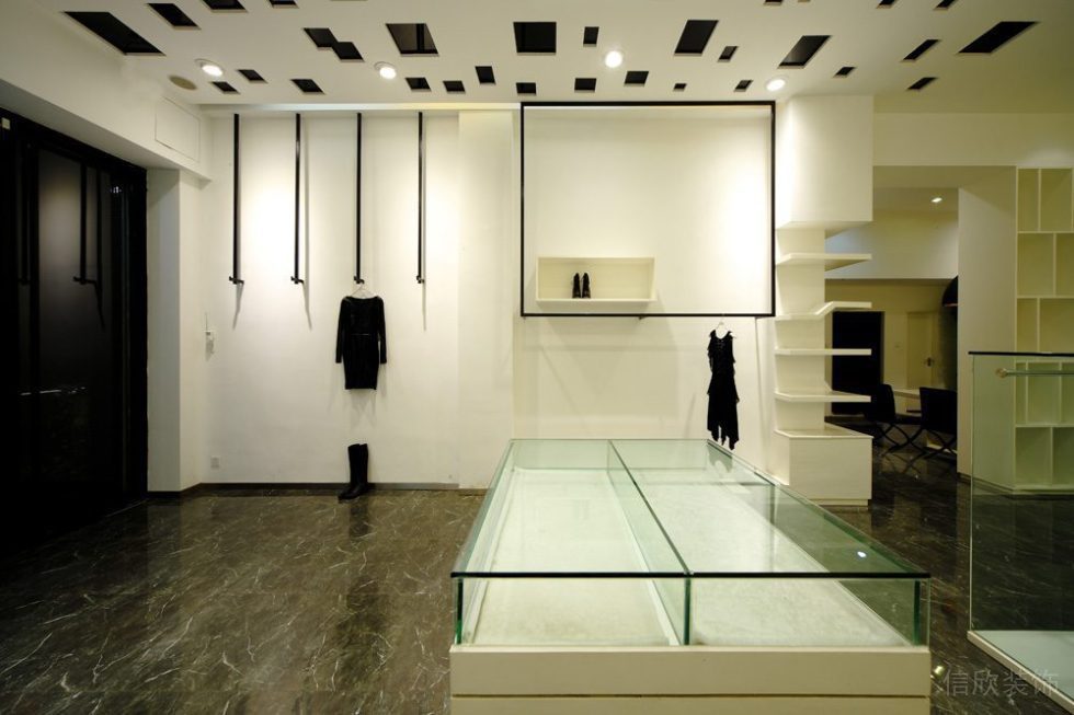 羅湖區服飾店裝修案例