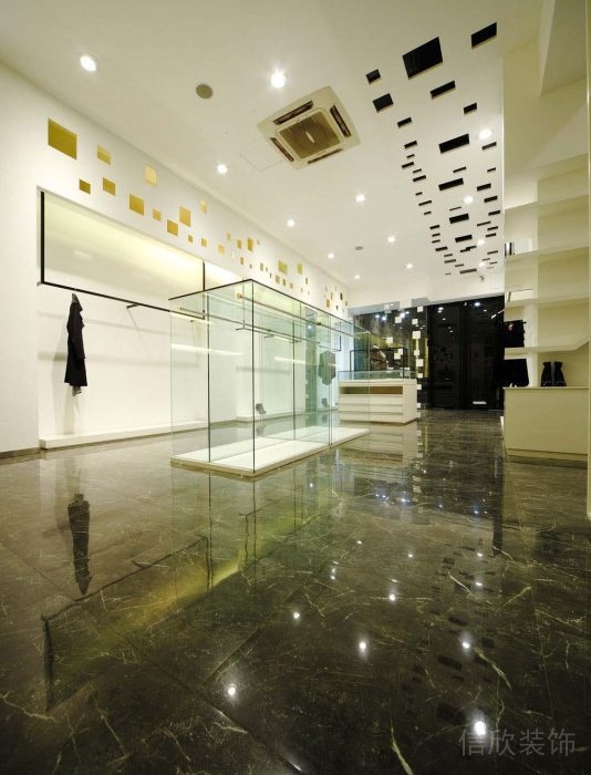 羅湖區服飾店裝修案例