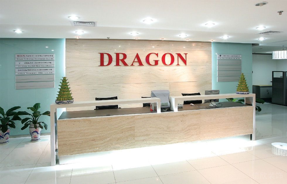 深圳福田區(qū)俊龍貿(mào)易1300平方現(xiàn)代辦公室裝修