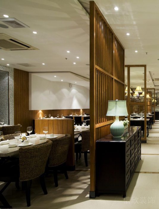 深圳鎮(zhèn)江餐廳300平方裝修設計 深圳鎮(zhèn)江餐廳300平方裝修設計