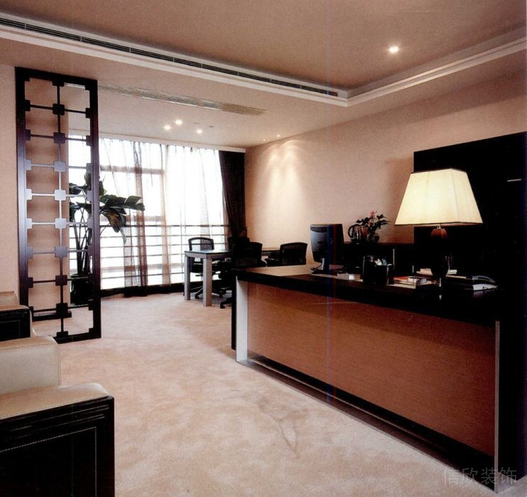 瑞新辦公室裝修-經(jīng)理室