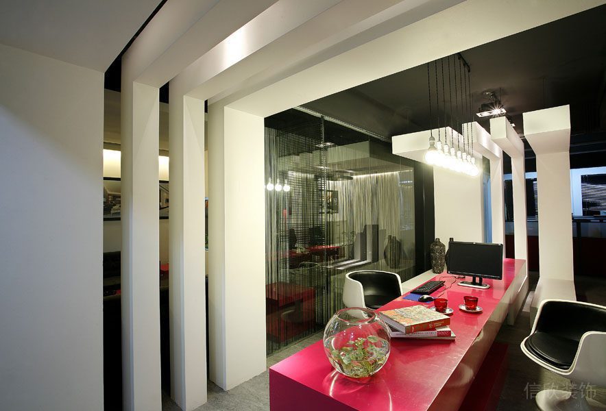 南山科技園現(xiàn)代辦公室裝修設(shè)計(jì)