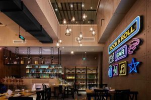 深圳南山蛇口山林烤吧餐廳裝修_收銀臺水吧