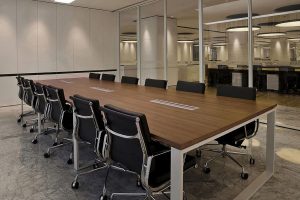 深圳南山現(xiàn)代辦公室裝修_會議室