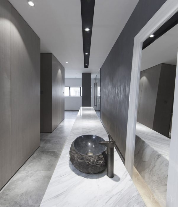 深圳羅湖區(qū)田貝辦公室裝修_過(guò)道