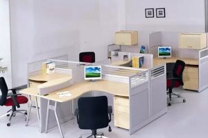 簡約風(fēng)四人桌辦公室工位裝修圖