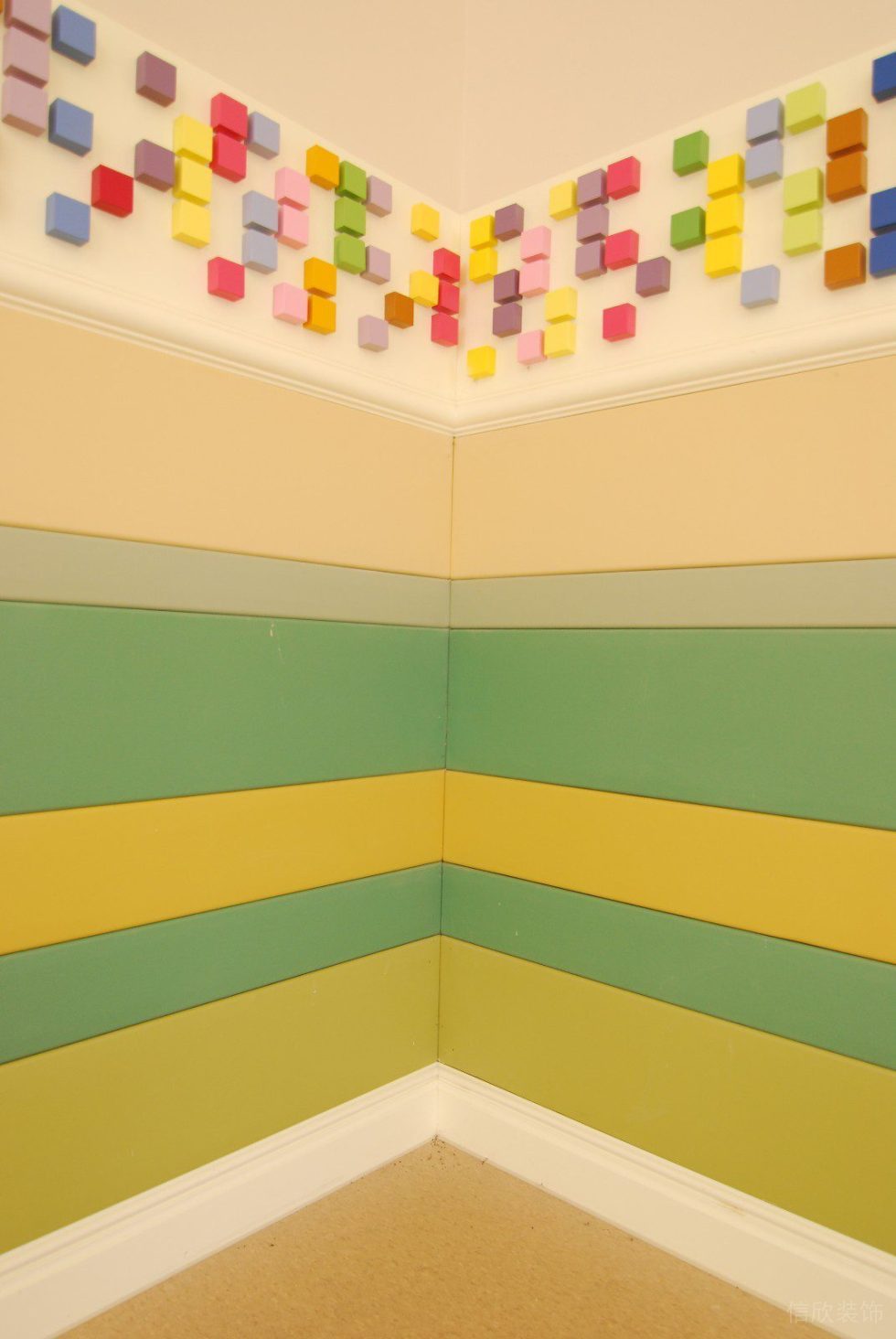 彩色方形軟包墻體設(shè)計(jì)舞蹈音樂培訓(xùn)少兒?jiǎn)⒚伤囆g(shù)中心機(jī)構(gòu)裝修
