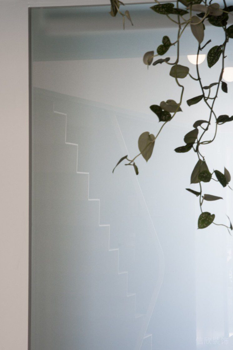 漸變玻璃工作室裝修設(shè)計(jì)