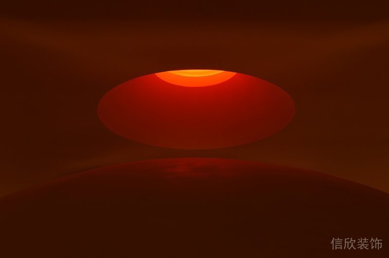 天花鏤空設(shè)計(jì)紅色天井辦公室效果圖