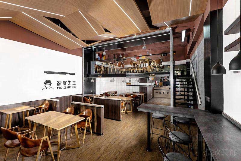 不規(guī)則的頂面木飾吊頂