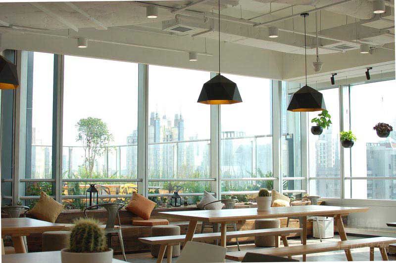 北歐風(fēng)格餐飲空間原木大班臺