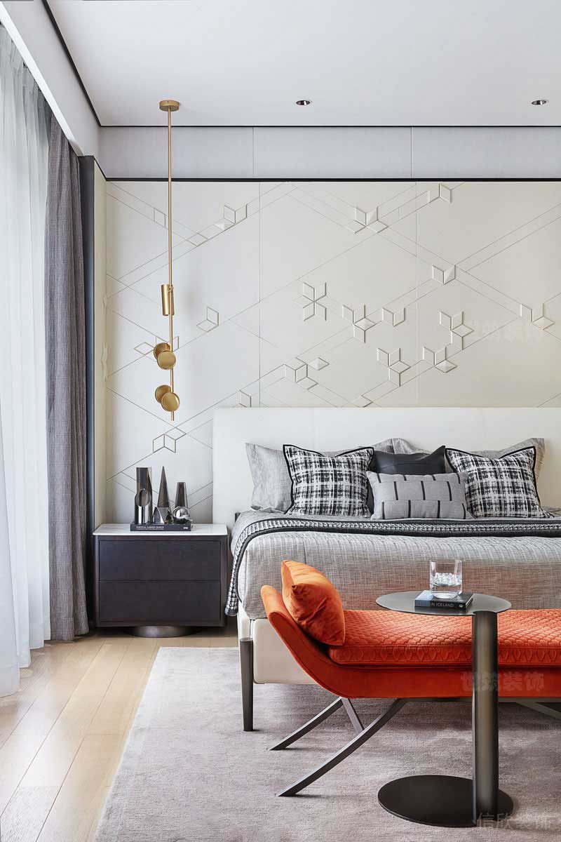 輕奢風(fēng)格家居樣板間次臥床頭柜