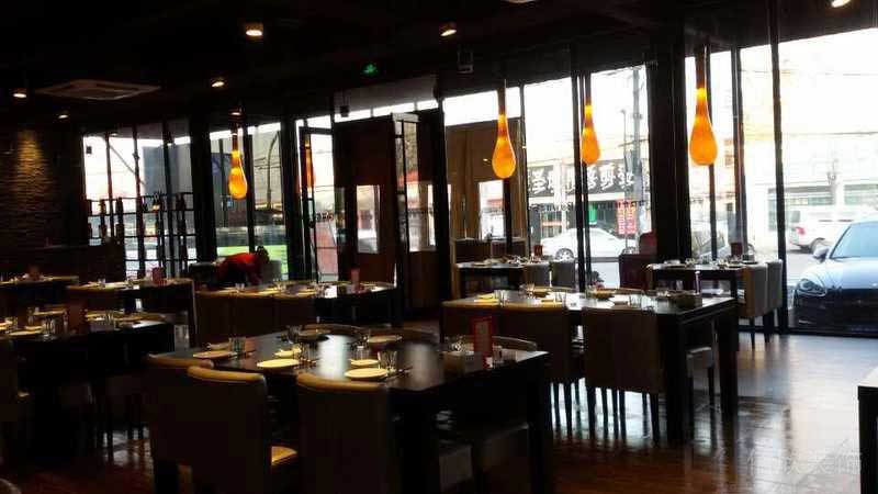 現(xiàn)代風格餐飲空間公共用餐區(qū)