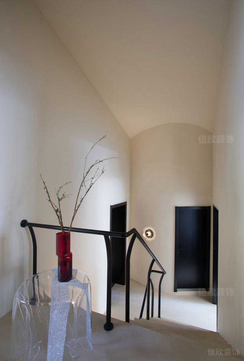 現(xiàn)代極簡風(fēng)格辦公室過道