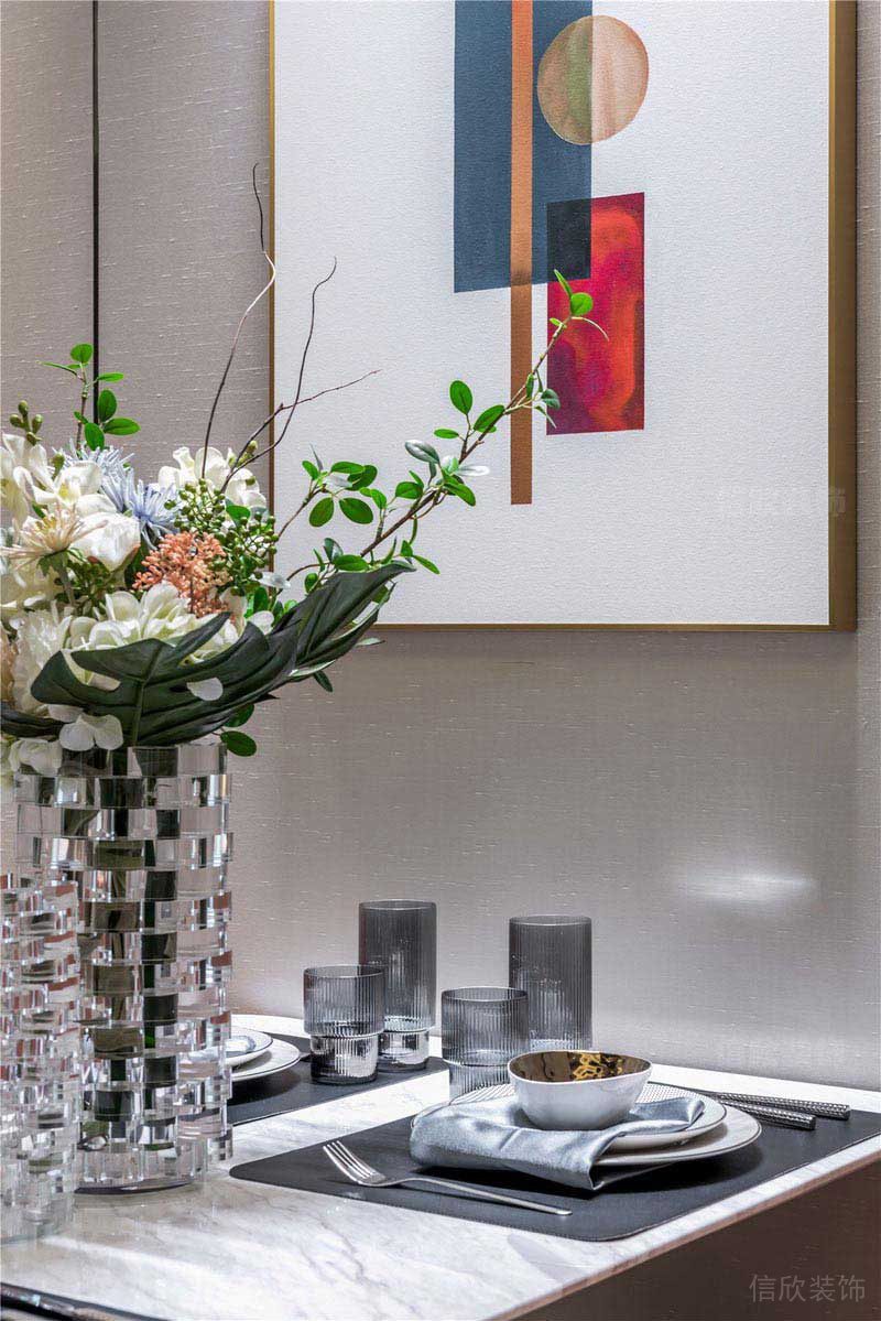 新居現(xiàn)代輕奢風(fēng)餐廳效果圖(6)