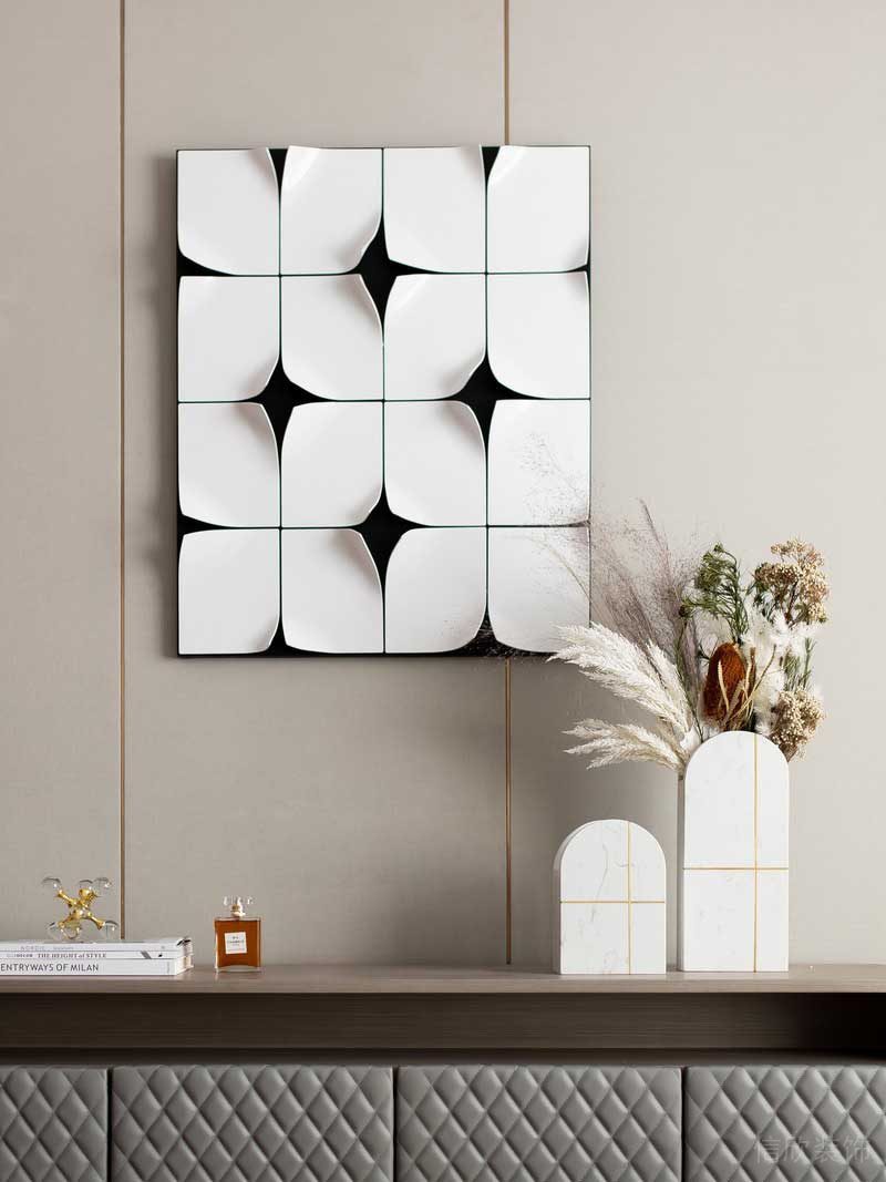 深圳龍崗坂田萬科第五園輕奢風大戶型樣板間設計主臥飾品