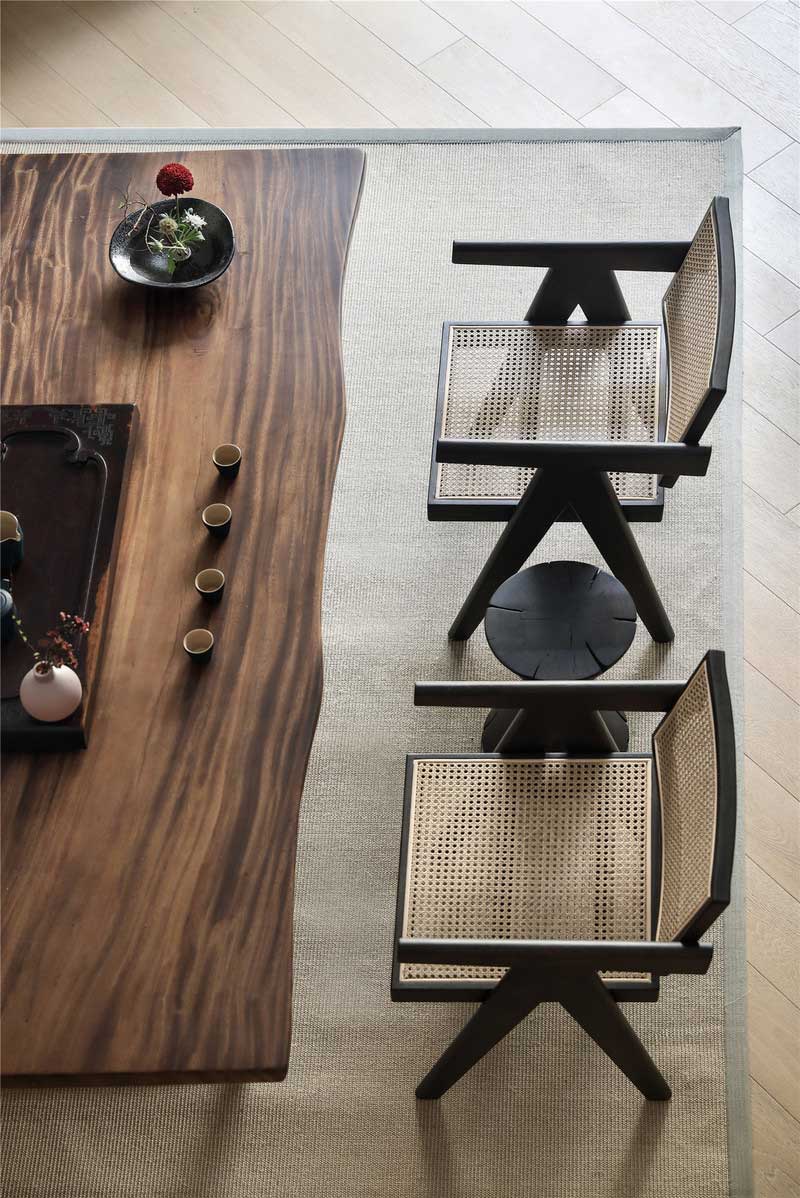 深圳龍華區(qū)現(xiàn)代中式風(fēng)格舊房裝修改造完工后實景圖品茶區(qū)大班臺