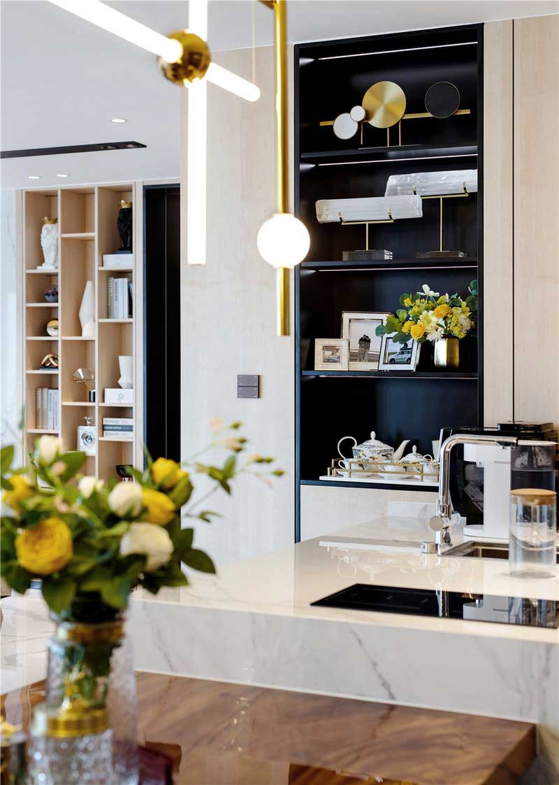 深圳鹽田區(qū)輕奢風格舊房裝修施工案例軟裝陳設 深圳鹽田區(qū)輕奢風格舊房裝修施工案例軟裝陳設