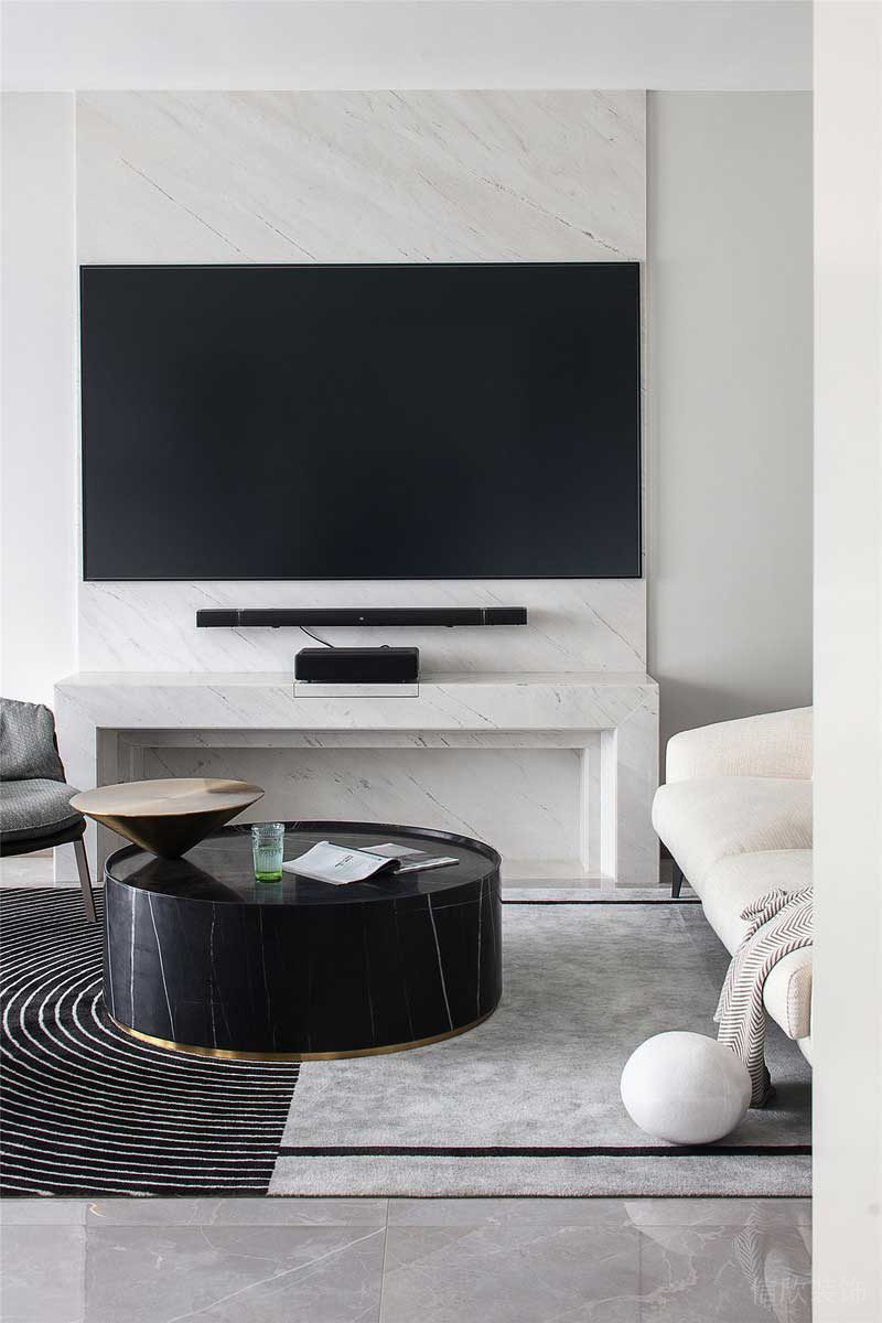 深圳羅湖區(qū)黑白色簡約風(fēng)格家居裝修圖客廳電視背景墻 深圳羅湖區(qū)黑白色簡約風(fēng)格家居裝修圖客廳電視背景墻
