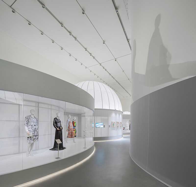 深圳南山區展廳圓形展示廳裝修設計 深圳南山區展廳圓形展示廳裝修設計