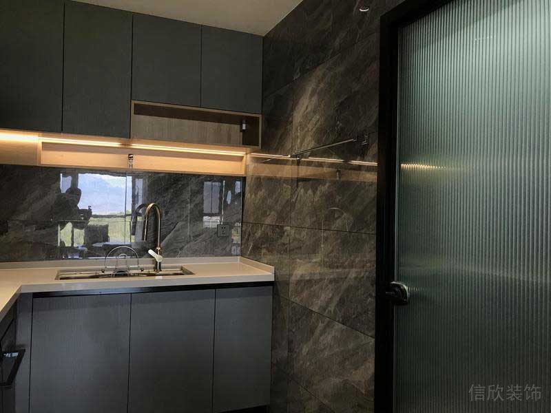 深圳市羅湖區(qū)新中式家庭住房舊房改造廚房完工實(shí)景圖