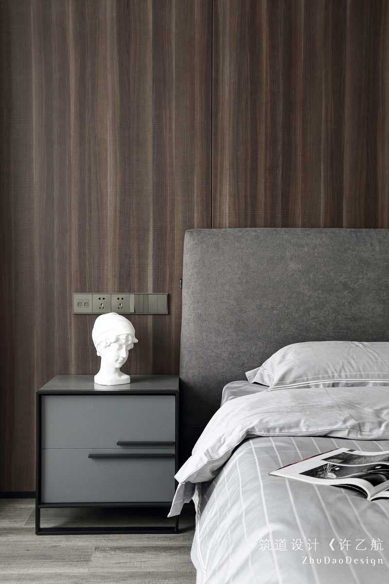 咖啡色布藝窗簾床頭背景設計圖