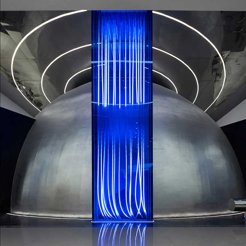 深圳鹽田服裝店裝修-銀色球體內的服裝展廳 深圳鹽田服裝店裝修-銀色球體內的服裝展廳