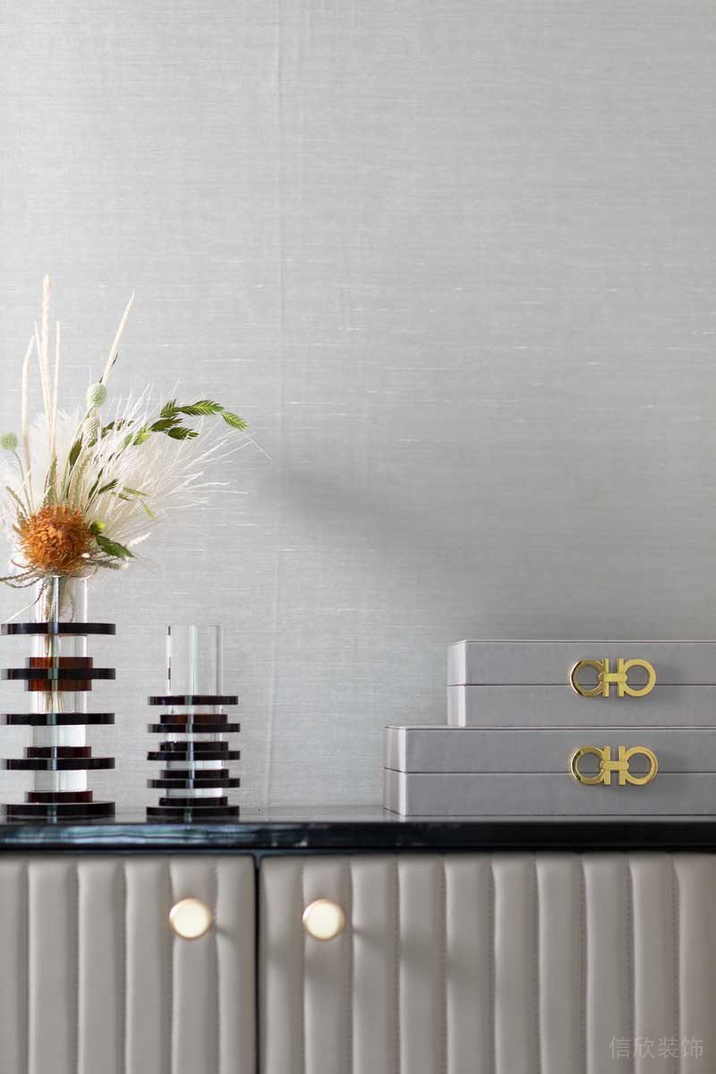 深圳龍崗坂田萬科第五園輕奢風大戶型樣板間設計次臥飾品