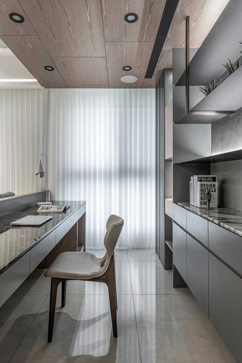 深圳福田區(qū)現(xiàn)代風格家庭新房裝修工程案例開放式書房家具