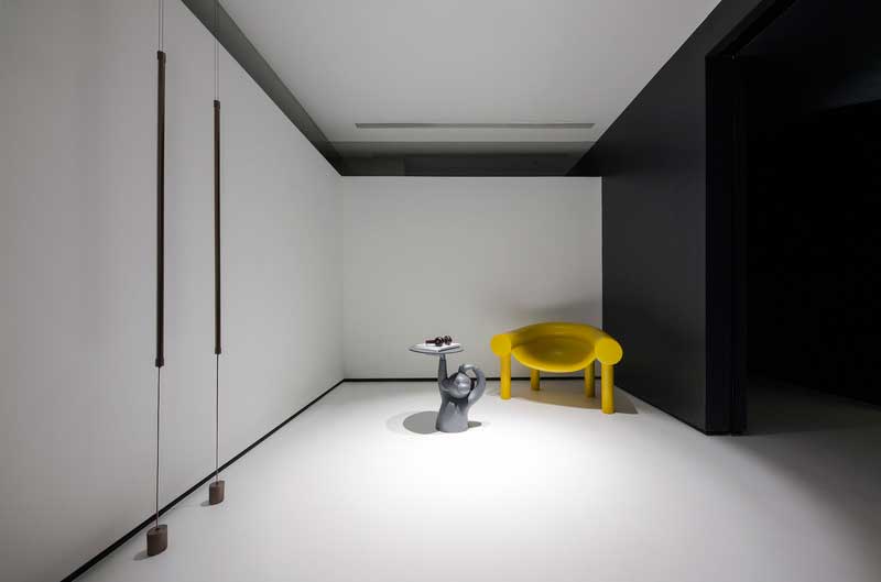 深圳寶安黑白色調辦公室入戶裝修 深圳寶安黑白色調辦公室入戶裝修