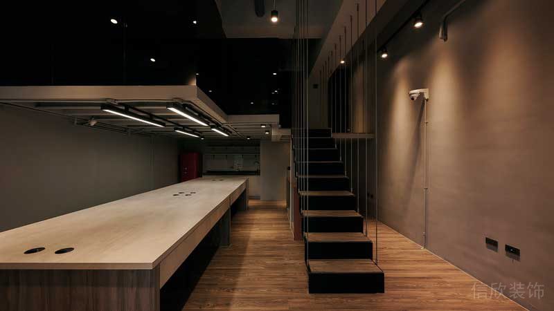 深圳寶安區(qū)工業(yè)風辦公室裝修色彩搭配 深圳寶安區(qū)工業(yè)風辦公室裝修色彩搭配