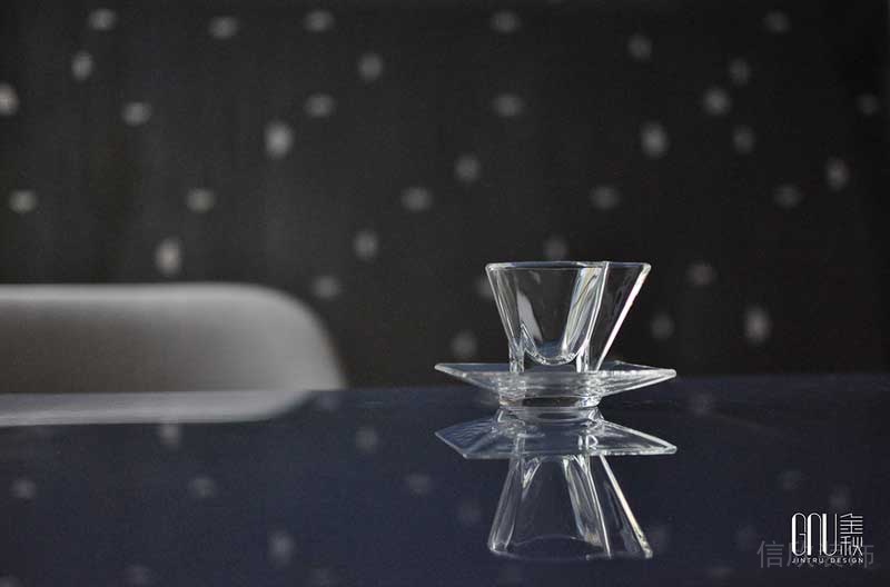 晶瑩剔透的茶杯水杯擺設飾品