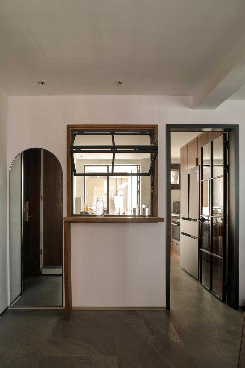 深圳龍崗區(qū)美式復古風家裝裝修實景圖櫥窗