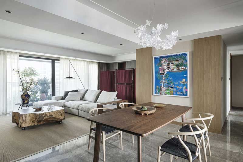 郁郁蔥蔥的陽臺，在綠植的掩映下，顯示出勃勃生機，化作清新愜意的天然家庭氧吧。