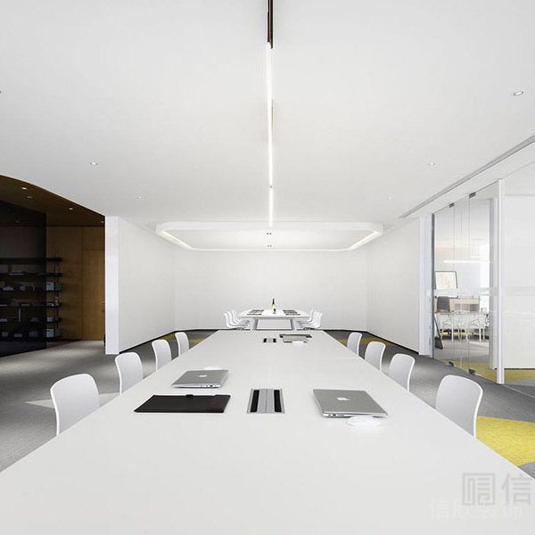 深圳龍崗極簡的辦公室裝修設(shè)計14 600×600