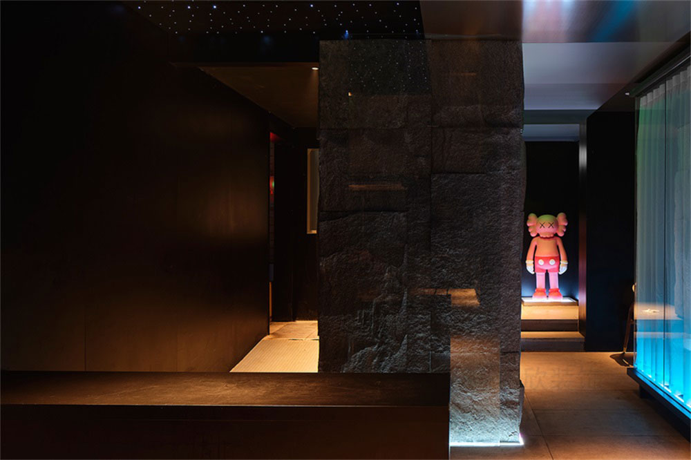 深圳龍崗現(xiàn)代風(fēng)格火鍋店裝修設(shè)計(jì)卡通玩偶藝術(shù)雕塑 深圳龍崗現(xiàn)代風(fēng)格火鍋店裝修設(shè)計(jì)卡通玩偶藝術(shù)雕塑