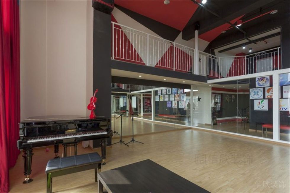 深圳市龍華區(qū)觀瀾童星璀璨西南國(guó)際培訓(xùn)學(xué)校大廳 深圳市龍華區(qū)觀瀾童星璀璨西南國(guó)際培訓(xùn)學(xué)校大廳