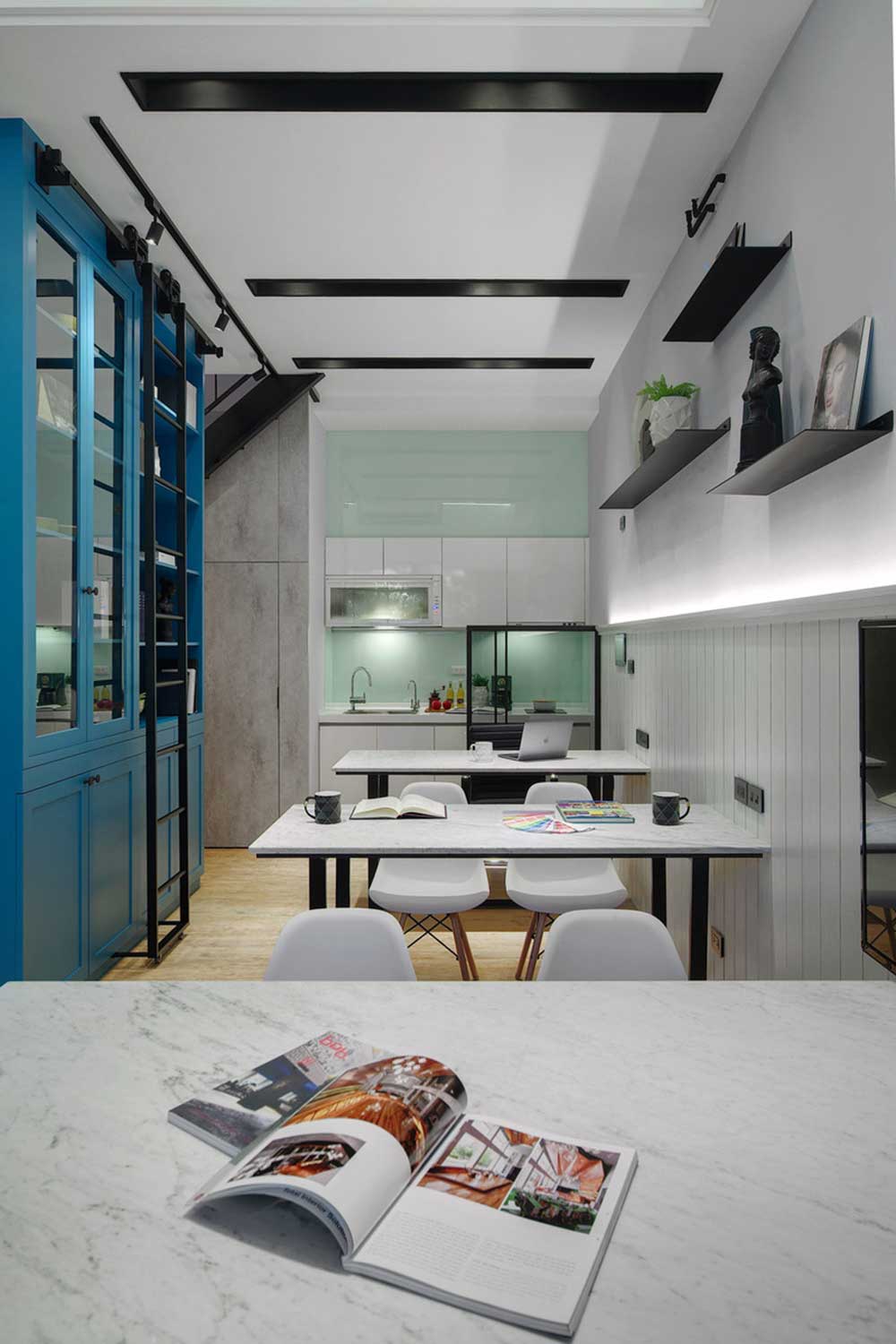 寶安華僑城瑞灣府簡約風格辦公室裝修藍色裝飾儲物柜 寶安華僑城瑞灣府簡約風格辦公室裝修藍色裝飾儲物柜