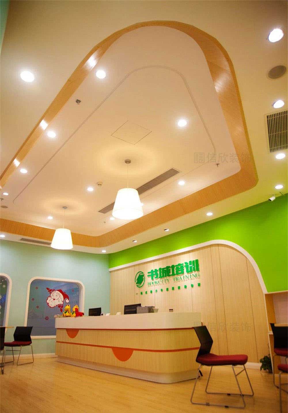 深圳市龍華區(qū)大浪書城培訓中心前臺 深圳市龍華區(qū)大浪書城培訓中心前臺