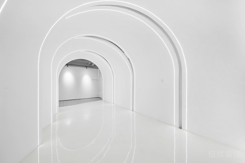 寶安區(qū)朗峻廣場現(xiàn)代簡約風(fēng)格辦公室裝修設(shè)計藝術(shù)走廊