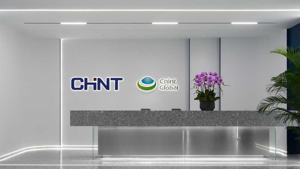 深圳龍華區(qū)華僑城北站壹號現(xiàn)代風格辦公室裝修前臺