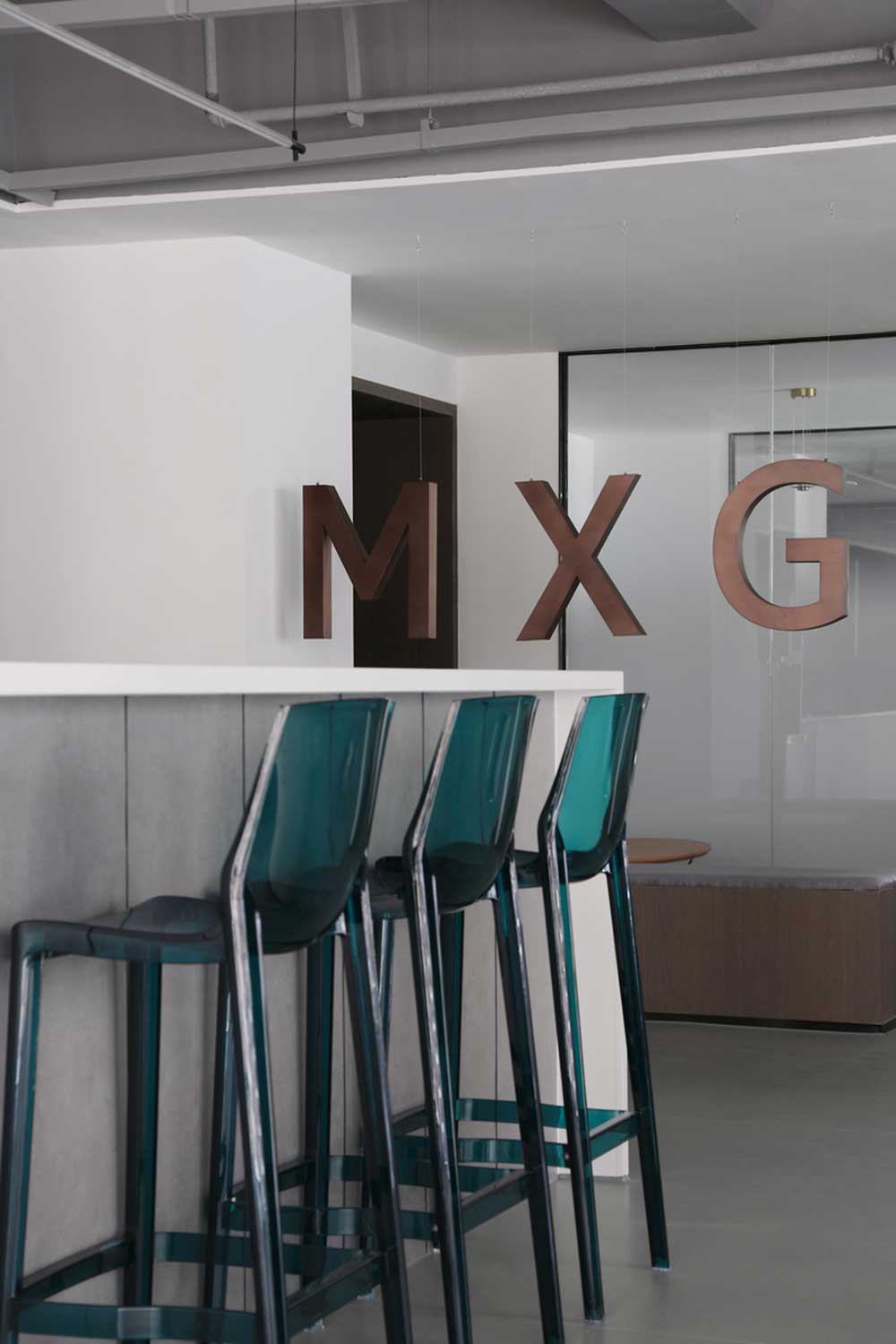 龍華區(qū)恒大時尚慧谷大廈簡約風(fēng)格辦公室裝修設(shè)計(jì)吧臺 龍華區(qū)恒大時尚慧谷大廈簡約風(fēng)格辦公室裝修設(shè)計(jì)吧臺