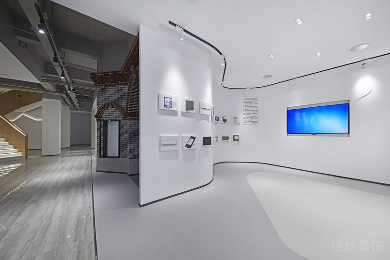 寶安區(qū)朗峻廣場現(xiàn)代簡約風(fēng)格辦公室裝修設(shè)計展廳