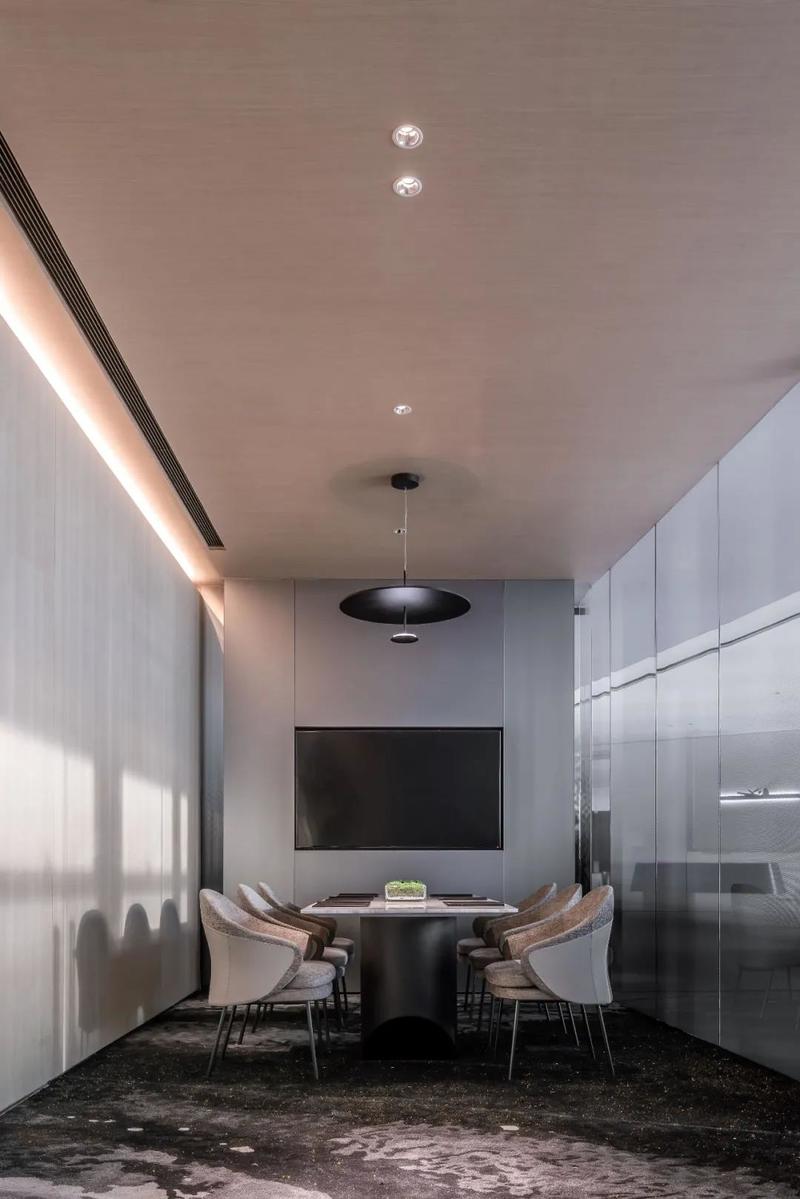 深圳龍崗區(qū)金地龍城中央現(xiàn)代簡約風(fēng)格公司裝修會議室 深圳龍崗區(qū)金地龍城中央現(xiàn)代簡約風(fēng)格公司裝修會議室