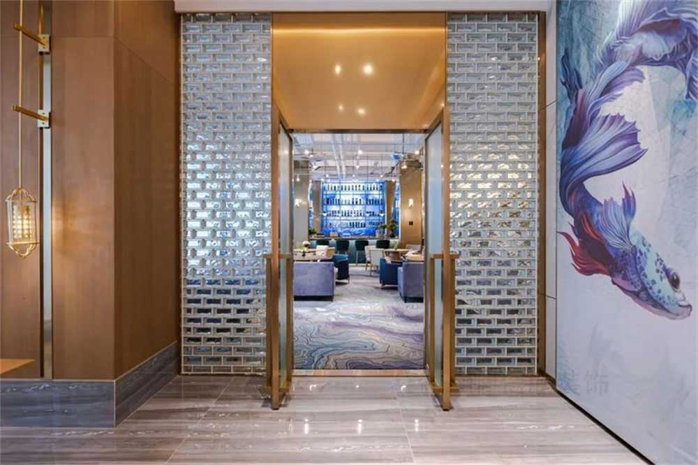 深圳龍崗藍(lán)調(diào)輕奢風(fēng)格酒吧裝修設(shè)計貴賓包房門廳