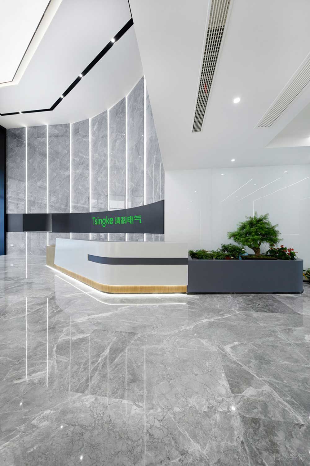 深圳市龍華區(qū)鴻榮源天俊現(xiàn)代簡約風(fēng)格辦公室裝修灰色大理石地面 深圳市龍華區(qū)鴻榮源天俊現(xiàn)代簡約風(fēng)格辦公室裝修灰色大理石地面