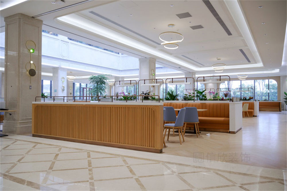 深圳龍華公司輕奢風(fēng)員工餐廳裝修設(shè)計(jì)藝術(shù)吊燈 深圳龍華公司輕奢風(fēng)員工餐廳裝修設(shè)計(jì)藝術(shù)吊燈