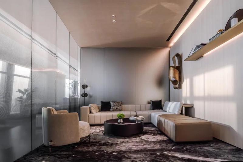 深圳龍崗區(qū)金地龍城中央現(xiàn)代簡約風(fēng)格公司裝修貴賓接待室 深圳龍崗區(qū)金地龍城中央現(xiàn)代簡約風(fēng)格公司裝修貴賓接待室