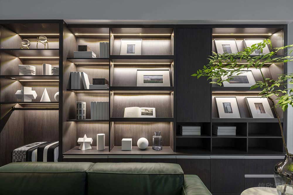 簡約風(fēng)格商務(wù)辦公室接待區(qū)展示陳列柜裝修圖