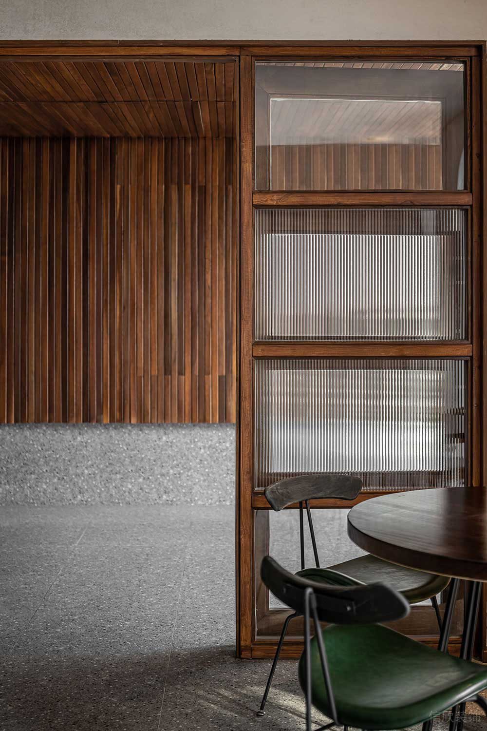 簡約美式風(fēng)格商務(wù)辦公空間過道 洽談區(qū)裝修圖